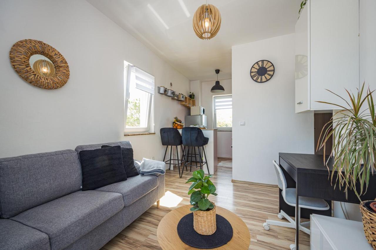 Studio Apartman Marly Apartman Póla Kültér fotó
