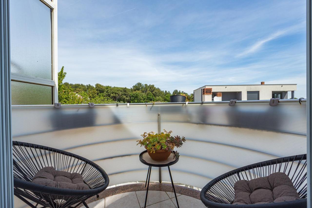 Studio Apartman Marly Apartman Póla Kültér fotó